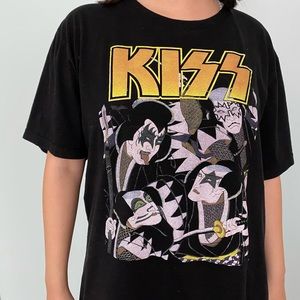 KISS band tee